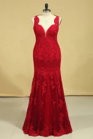 2024 Popular Straps Prom Dresses Tulle With Applique Sweep Train