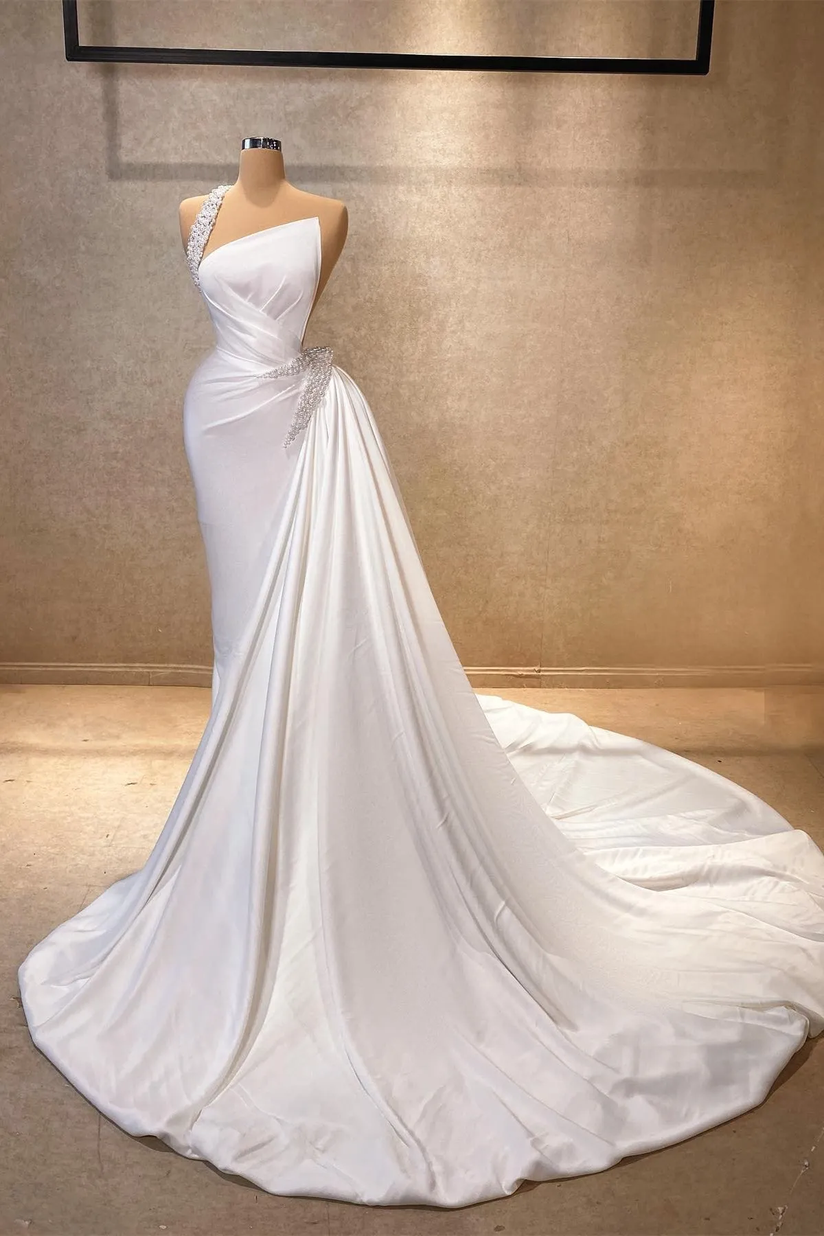 Beautiful	A-line One Shoulder Sleeveless Rhinestone Satin train white Long Prom Dress