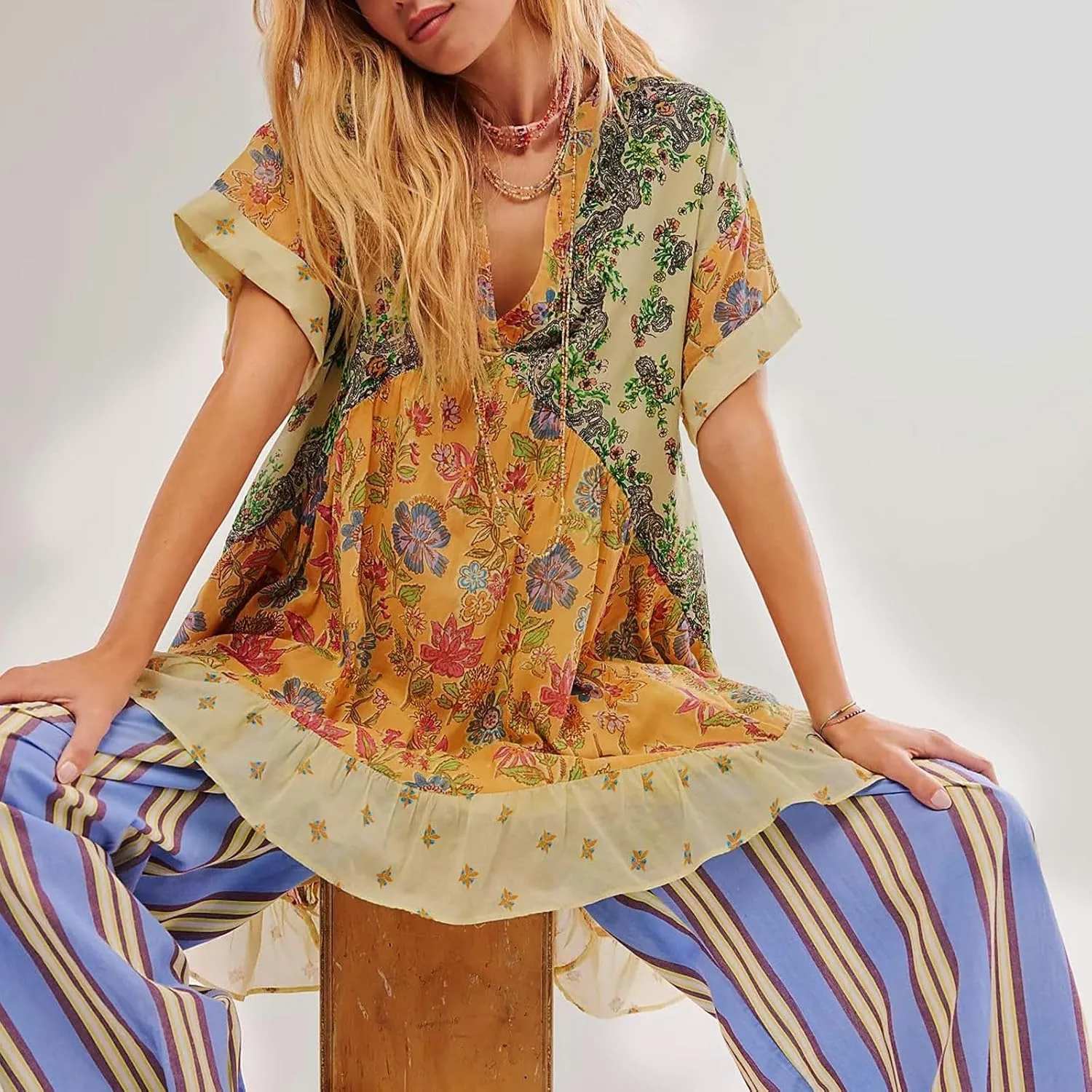 Dresses for Women 2024 Summer Short Sleeve V Neck Casual Beach Mini A-Line Ruffle Flowy Dress