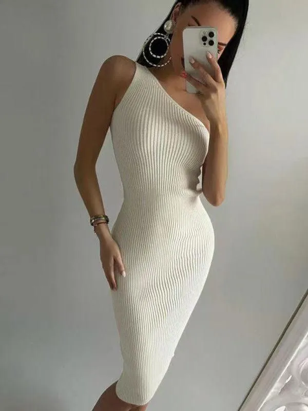 Elegant Asymmetrical Off-Shoulder Knit Dress for a Flattering Silhouette