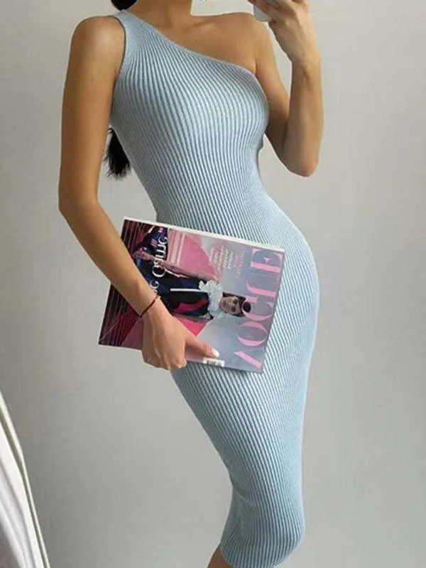 Elegant Asymmetrical Off-Shoulder Knit Dress for a Flattering Silhouette