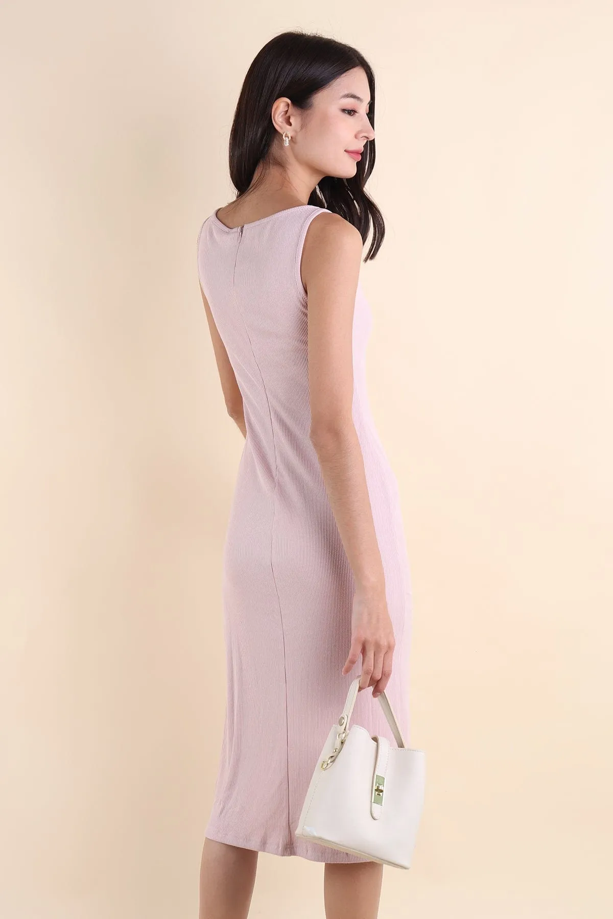 EVIANNA RIBBED DRESS IN PINK