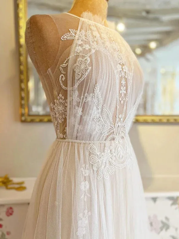 Luolandi A Line Delicated Lace Tulle Wedding Dresses See Through Halter Neck Bridal Dress Elegant