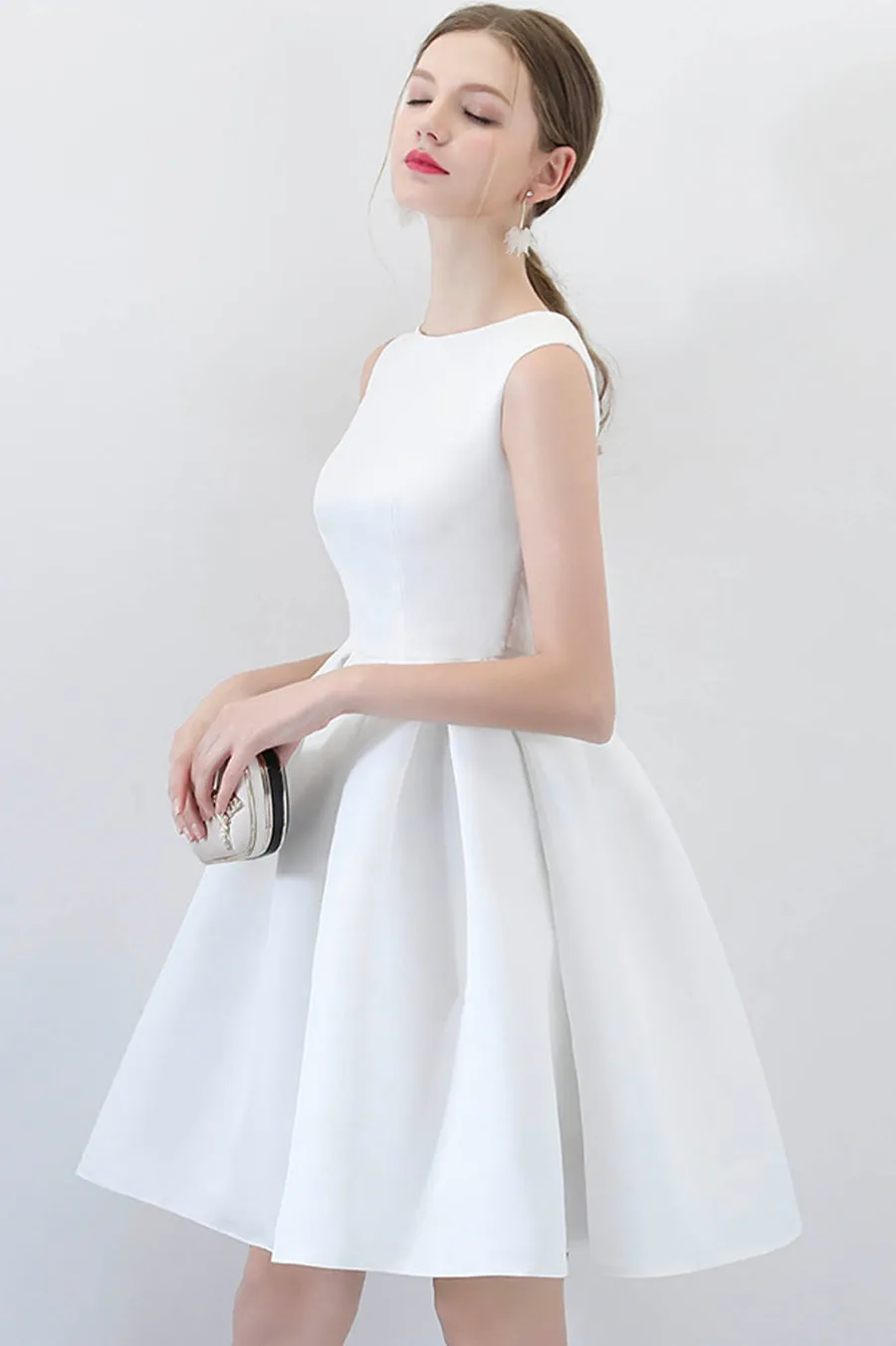 Luolandi White Satin Short Prom Dresses A-Line Cocktail dresses with Bow Pure Color