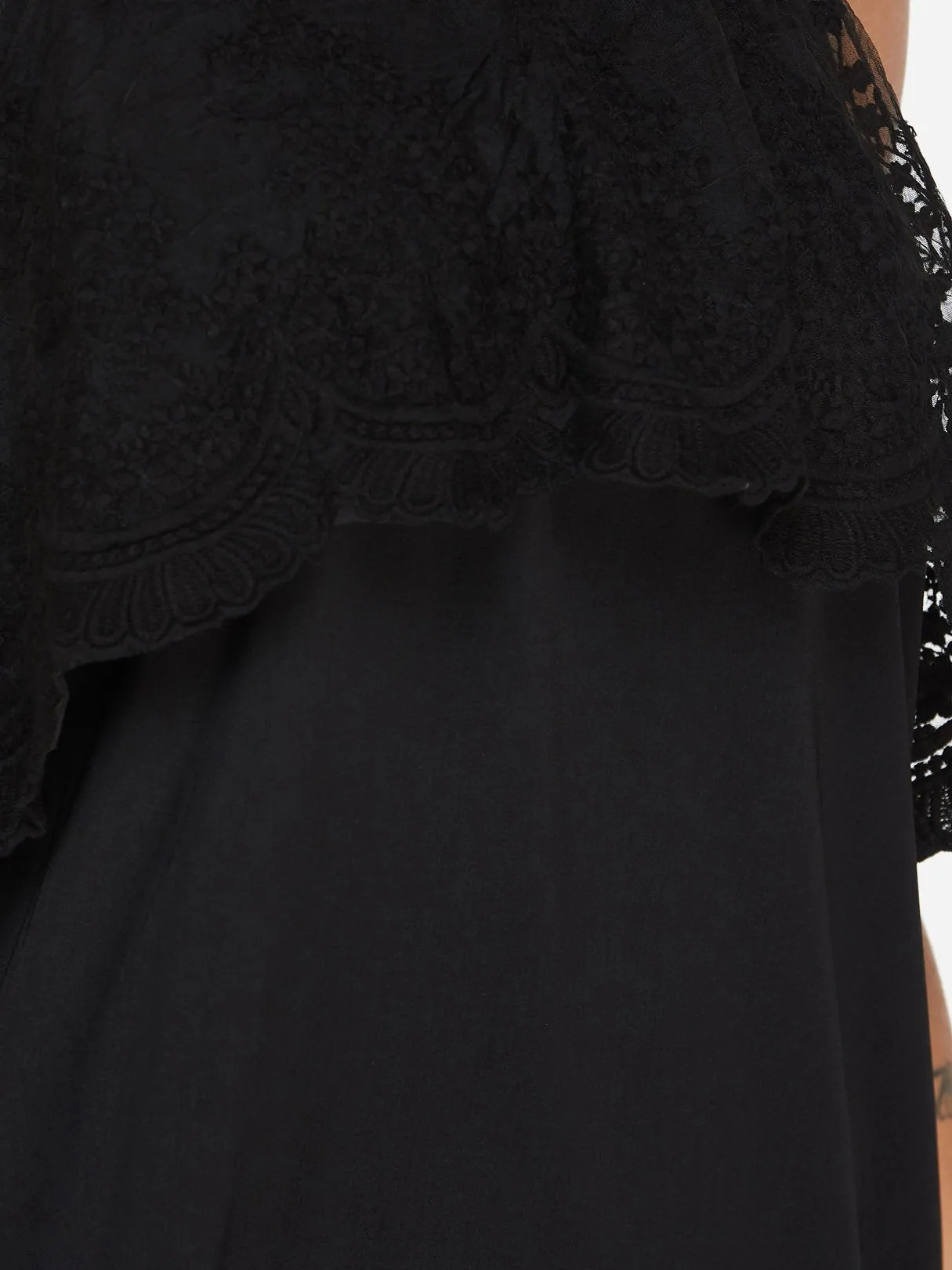 Wholesale Black Halter Sleeveless Lace Tiered Sexy Dress
